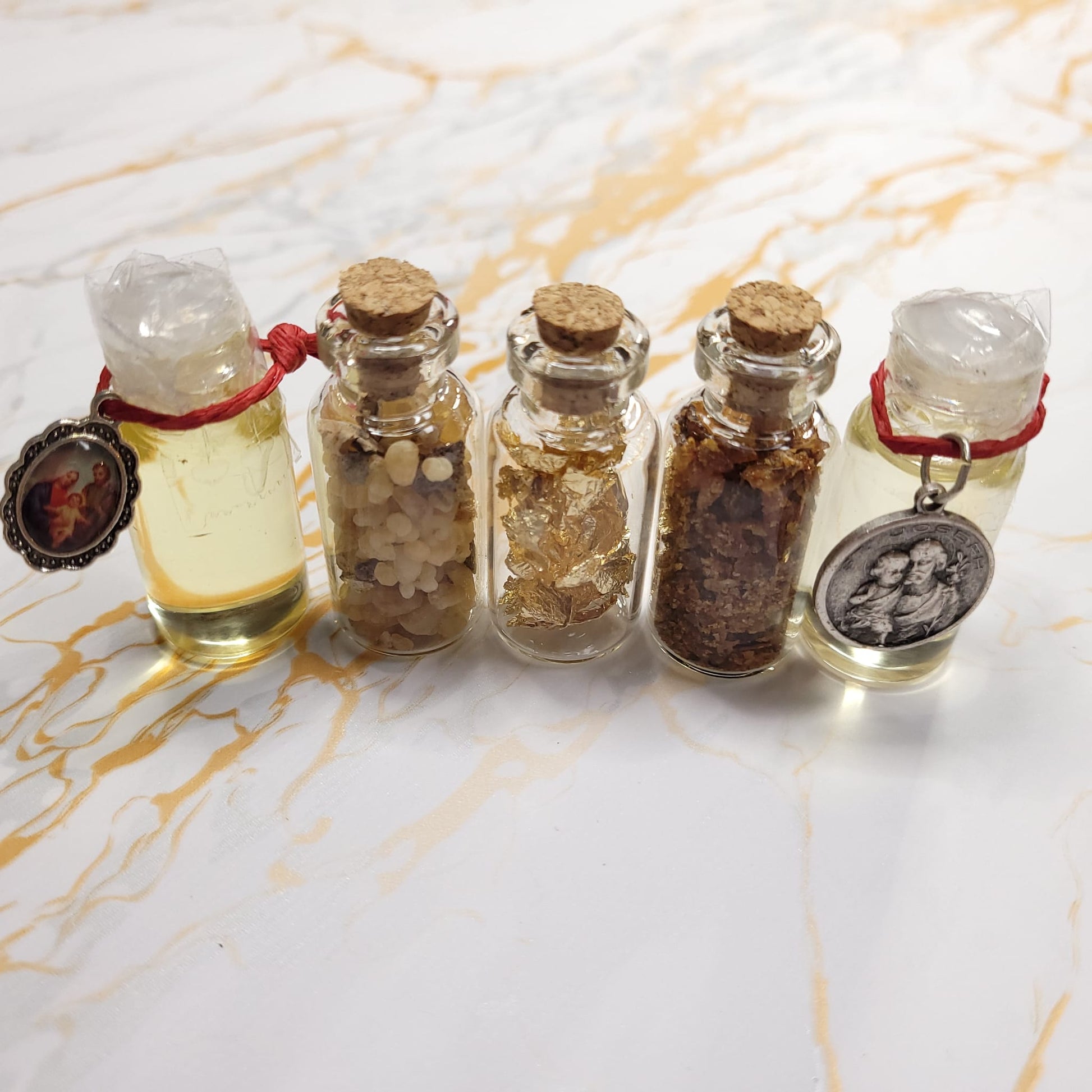 Nativity box - Myrrh, Incense, Gold, Silver Rosary, Relics oils, medals, prayer cards - Our Lady of Gifts