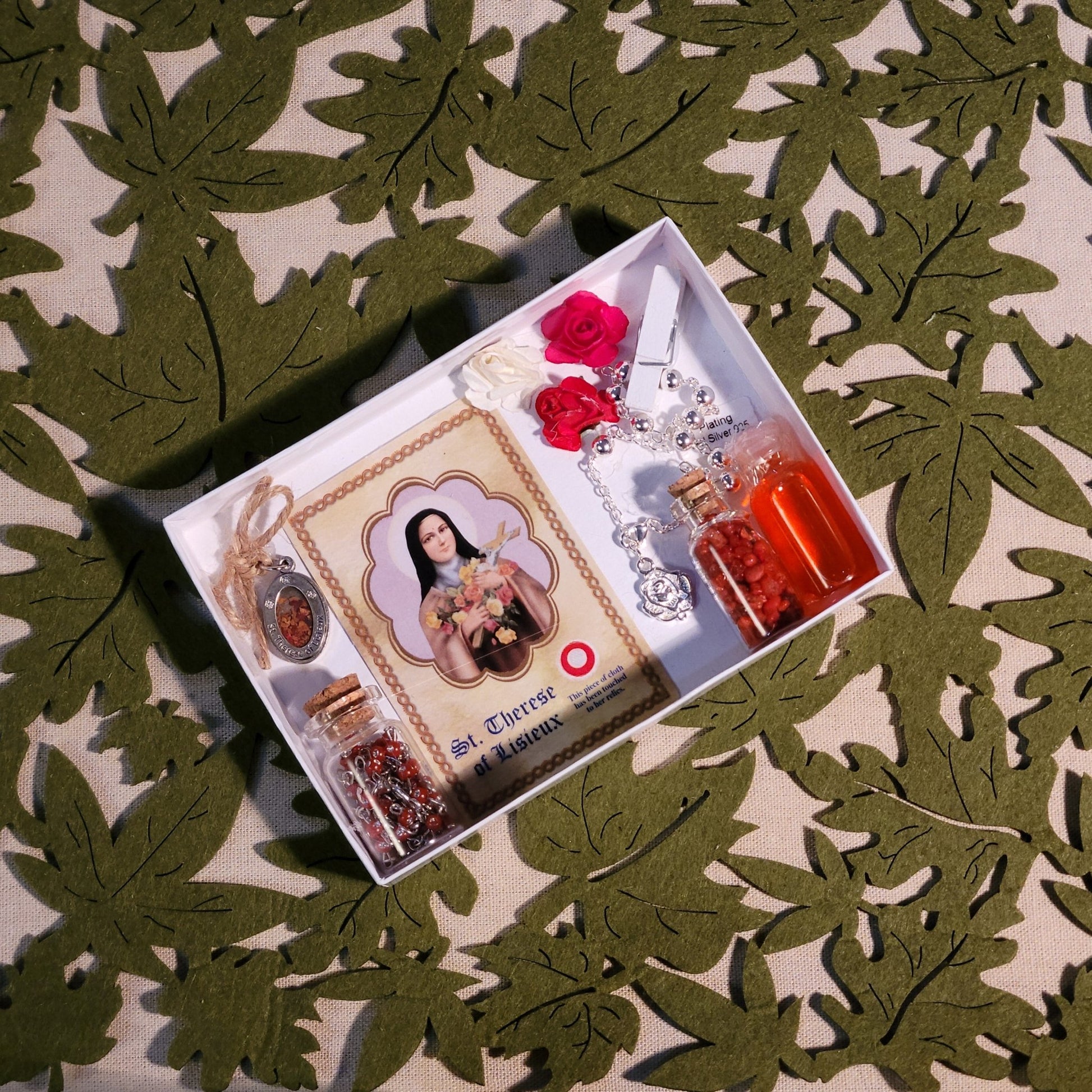 Saint Therese de Lisieux box - Our Lady of Gifts